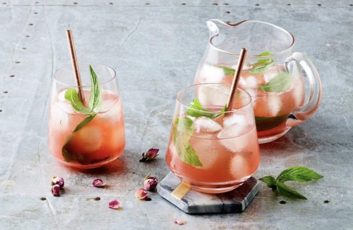 4 Unsuspectingly Delicious Mocktails & Bar Essentials for Inclusive Gatherings